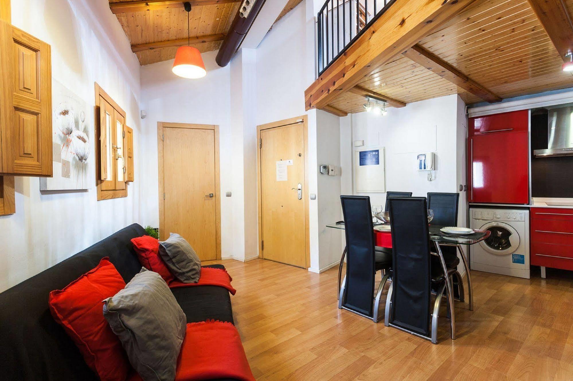Like Apartments Lonja Valencia Eksteriør billede